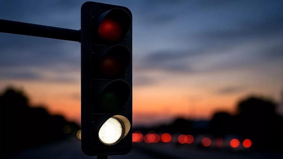 Το λευκό φανάρι θα μπορούσε να βάλει τέλος στο μποτιλιάρισμα!